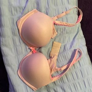 Victoria's secret bra size 36c color light pink with darker lace detail
